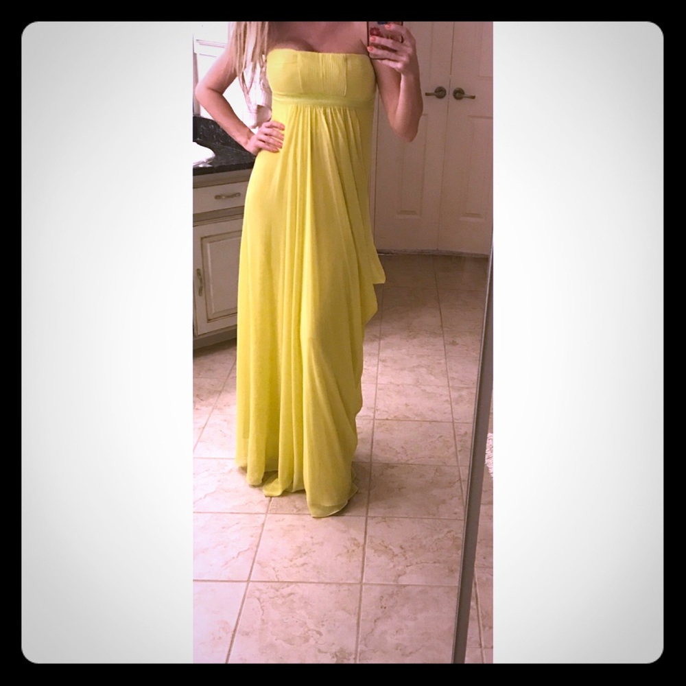 BCBG lemongrass strapless chiffon gown sz 2 S